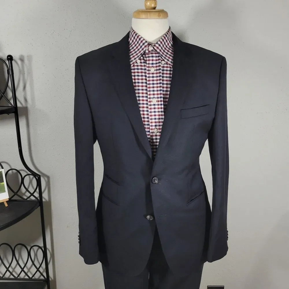 Hugo Boss Men's Sport Coat Blazer Two Button Solid Black SHK SKIN Wool Size‎ 40R